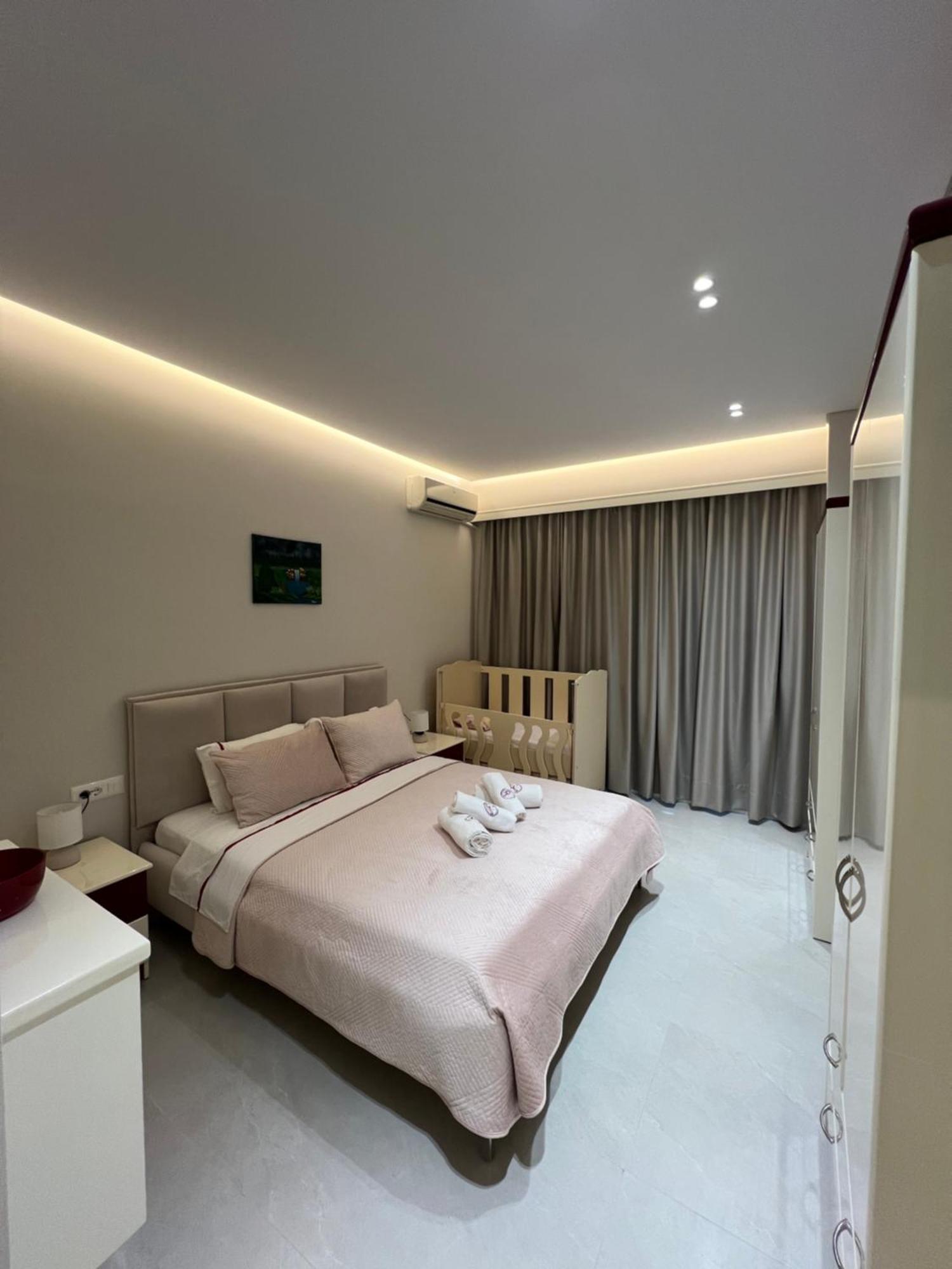 Roboci Leilighet Sarandë